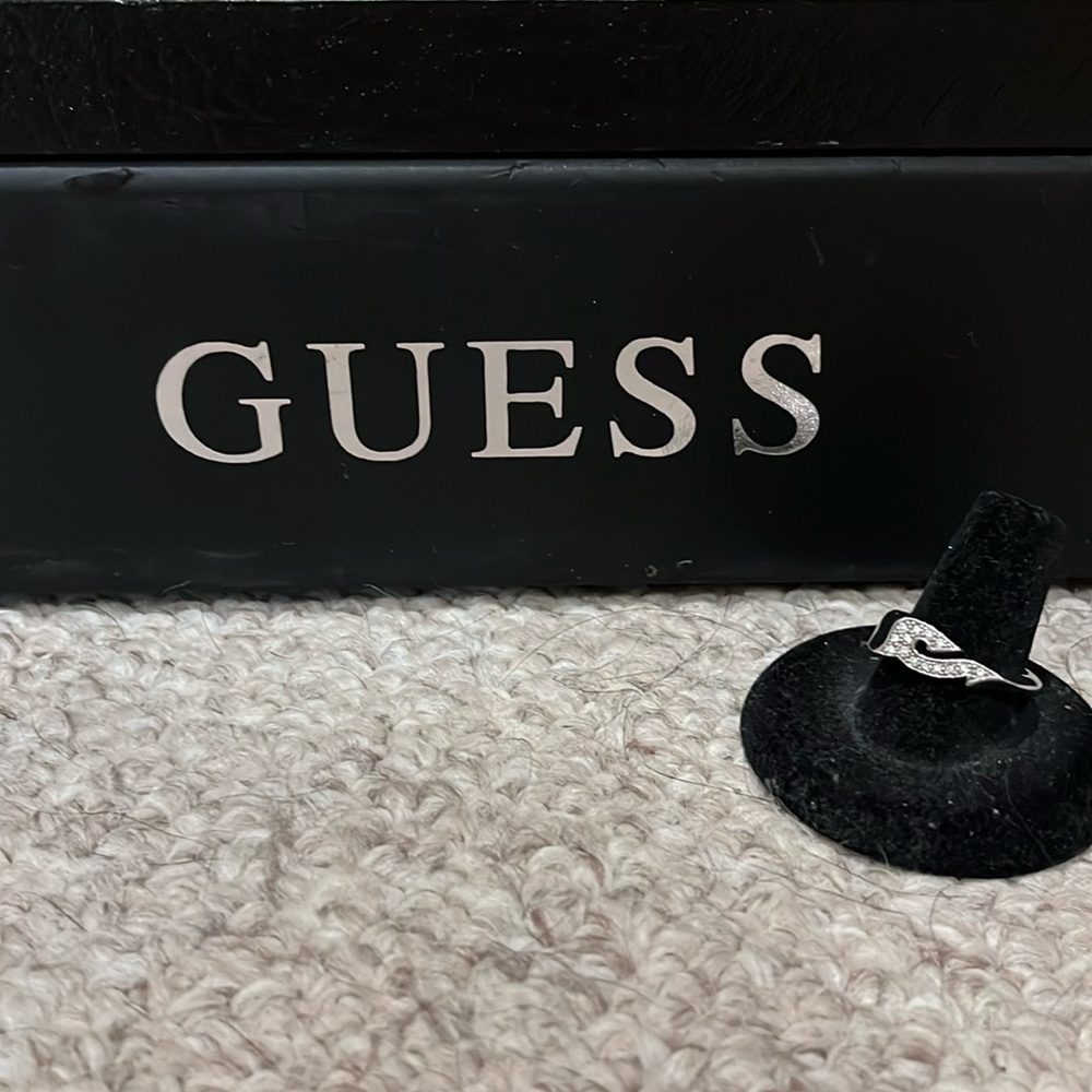 Guess GC 925 Sterling Silver Ring with CZ - Picture 2 of 5